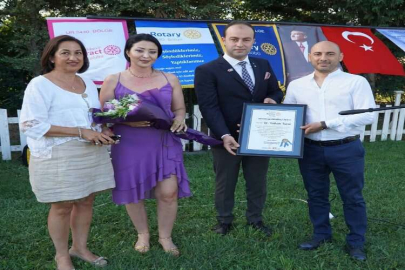 ROTARY'NİN MESLEK ÖDÜLÜ DOKTOR YARAR'A