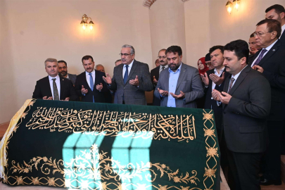 FATMA SULTAN TÜRBESİ ZİYARETE AÇILDI
