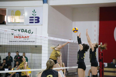 ALTINOLUK VAKIFBANK’I 3-0 MAĞLUP ETTİ