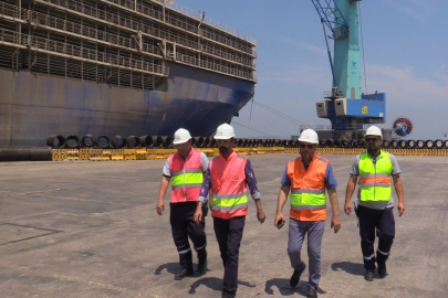 BANDIRMA LİMANI’NDA CANLI HAYVAN TAHLİYESİ HIZLANDI