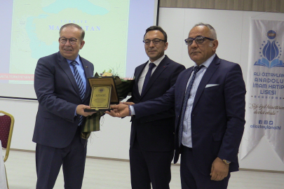 ENERJİSA FEN LİSESİ ÖĞRENCİLERİNE “MAVİ VATAN” KONFERANSI