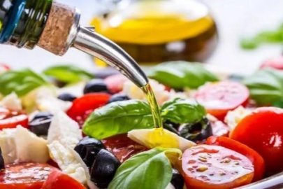 ÖZGE GÜNDOĞAN’DAN RAMAZAN İÇİN BESLENME İPUÇLARI