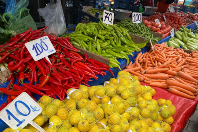 RAMAZAN GELDİ, PAZARDA FİYATLAR CEP YAKTI
