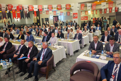CHP’Lİ İLÇE BELEDİYELER BANDIRMA’DA STRATEJİ BELİRLEDİ
