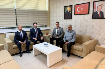 ERDEK SAĞLIK YÖNETİCİLERİNDEN İL MÜDÜRÜ ÇAVDAR’A ZİYARET