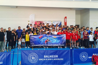 GENÇ SPORCULAR 14 MADALYA KAZANDI