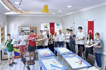 BAŞKAN MİRZA GENÇ MODELCİLERE DESTEK VERDİ