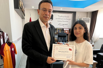 BANDIRMALI ÖĞRENCİ TÜRKİYE BİRİNCİSİ OLDU