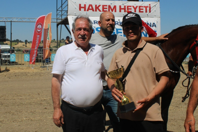 SUSURLUK’TA 46’NCI “KARAPÜRÇEK RAHVAN AT YARIŞLARI” TAMAMLANDI