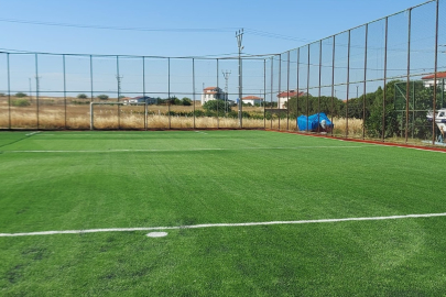 MARMARA’DA EKİNLİK HALI SAHA YENİ ZEMİNİYLE SPORCULARI AĞIRLAYACAK