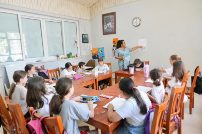 BURHANİYELİ MİNİKLERDEN YAZ KURSUNA YOĞUN İLGİ