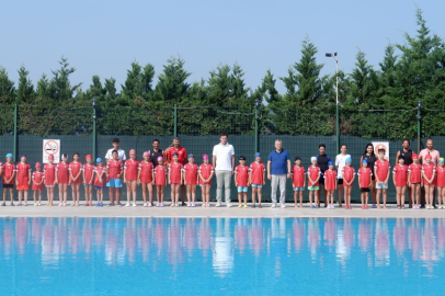 SUSURLUK’TA ÇOCUKLARA YAZ TATİLİNDE SPOR HEDİYESİ