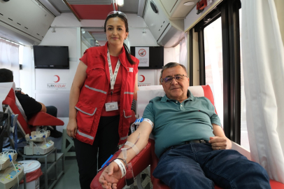 ŞEHİRLİ’DEN KAN BAĞIŞI KAMPANYASINA DESTEK