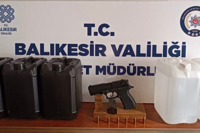 BANDIRMA’DA RUHSATSIZ TABANCA VE ETİL ALKOL ELE GEÇİRİLDİ