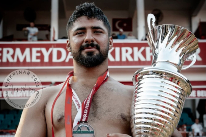 BAŞPEHLİVANLIK UNVANI BALIKESİRLİ DOĞAN’IN OLDU