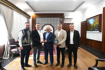 BAŞKANLARDAN VALİ USTAOĞLU’NA KURTDERELİ GÜREŞLERİ DAVETİ