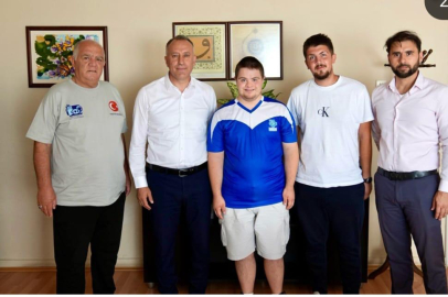 MÜDÜR ÖZALP, BANDIRMALI ŞAMPİYONLARLA BULUŞTU