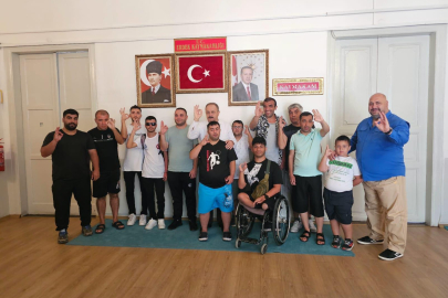 ENGELLİ BİREYLER ERDEK’TE SU ALTIYLA BULUŞUYOR