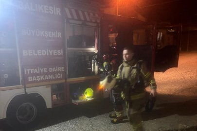 EDREMİT'TE ÖZEL HAYVAN HASTANESİNDE YANGIN