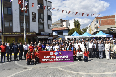 HAVRANLILAR KURTULUŞ YILINI RESMİ TÖRENLE KUTLADI