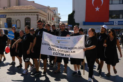 AYVALIK’TA RENKLİ ENGELLİLER ŞENLİĞİ