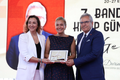 CEYDA DÜVENCİ YENİ HEDEFLERİNİ BANDIRMALILARLA PAYLAŞTI