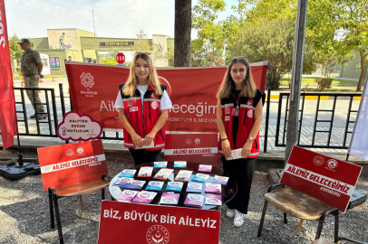 ALTIEYLÜL’DE ASKERİ PERSONEL VE AİLELERE BİLGİLENDİRME STANDI