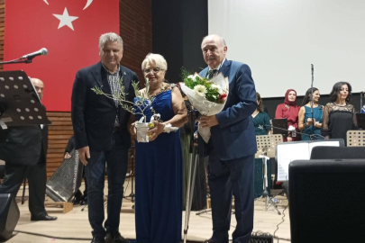 EDREMİT’TE “YAZA VEDA KONSERİ”