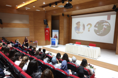 İNGİLTERE’DE HEMŞİRELİK KARİYERİ BANÜ ÖĞRENCİLERİNE TANITILDI