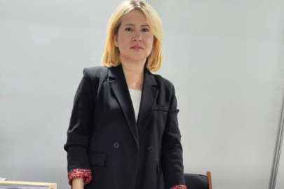 YAZAR CANSEL ORUÇ, KOCAELİ KİTAP FUARI’NDA OKURLARIYLA BULUŞTU