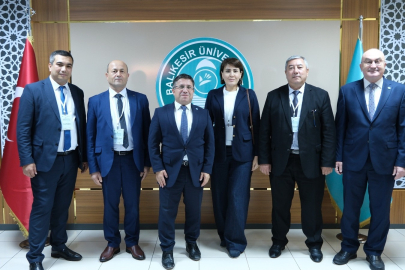 BAÜN, ÖZBEK ÜNİVERSİTELERİ YÖNETİCİLERİNİ AĞIRLADI