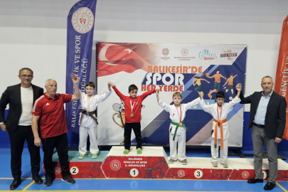 BALIKESİR’DE SPORCULAR CUMHURİYET KUPASI İÇİN TER DÖKTÜ