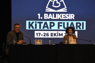 1.BALIKESİR KİTAP FUARI, YAZARLARI OKUYUCULARIYLA BULUŞTURMAYA DEVAM EDİYOR