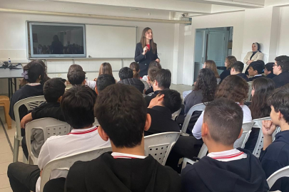 BANDIRMA’DA ÖĞRENCİLER AKADEMİSYEN VE UZMANLARLA BULUŞTU