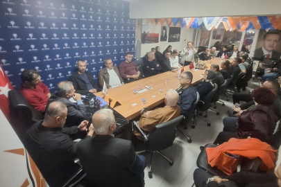 AK PARTİ’DEN BANDIRMA SUNULLAH’TA YÖNETİM TOPLANTISI