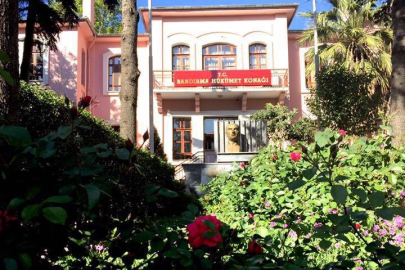 BANDIRMA KAYMAKAMLIĞI’NDAN HÜKÜMET KONAĞI BAHÇESİ İLE İLGİLİ ÖNEMLİ AÇIKLAMA