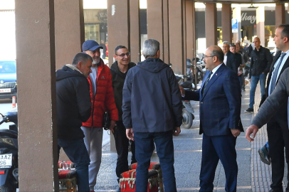 VALİ USTAOĞLU, VATANDAŞ VE ESNAFIN SORUNLARINI DİNLEDİ