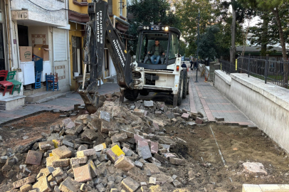 BANDIRMA BELEDİYESİ’NDEN EŞ ZAMANLI YOL YENİLEME ÇALIŞMALARI