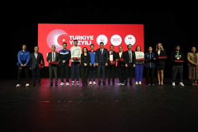 BALIKESİR ÜNİVERSİTESİ’NE PRESTİJLİ SPOR ÖDÜLÜ