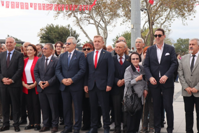 BANDIRMA’DA 29 EKİM ALTERNATİF TÖRENLE KUTLANDI