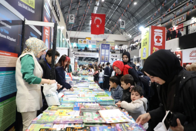 Bursa İnegöl 9. kez 'Kitap Günleri'ne kapı açtı