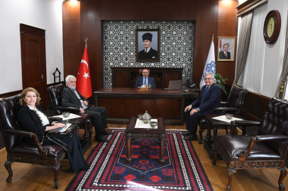 BAŞKAN MİRZA’DAN VALİ USTAOĞLU’NA ZİYARET