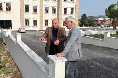 PALAZ VE KARIŞIK YENİ KAYMAKAMLIK BİNASINI İNCELEDİ