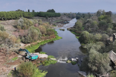 SUSURLUK’TA ÇAPRAZ ÇAYI ISLAH ÇALIŞMALARI SÜRÜYOR