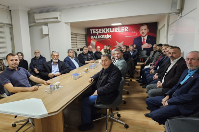 AK PARTİ BALIKESİR İL TEŞKİLATI’NDA YÖNETİM TOPLANTISI