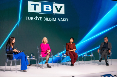 Türkiye Bilişim Vakfı 30'uncu yılında yapay zekâyı mercek altına aldı