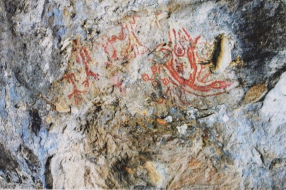 DURSUNBEY’DE 8 BİN YILLIK TARİH İZLERİ TESPİT EDİLDİ