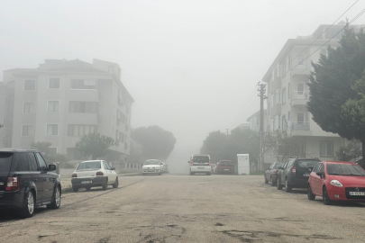 BANDIRMA’DA SABAH SAATLERİNDE YOĞUN SİS ETKİLİ OLDU