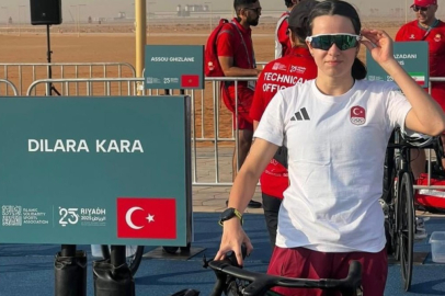 RİYAD’DA BALIKESİRLİ SPORCULARDAN MADALYA YAĞMURU