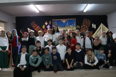 BANDIRMA’DA MİNİKLER KÜLTÜREL MİRASI SAHNEYE TAŞIDI